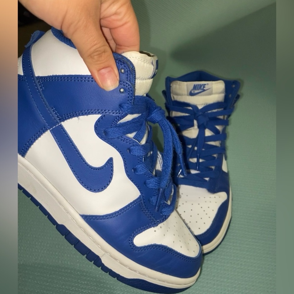Men’s size 7 Nike dunk high royal blue sneakers